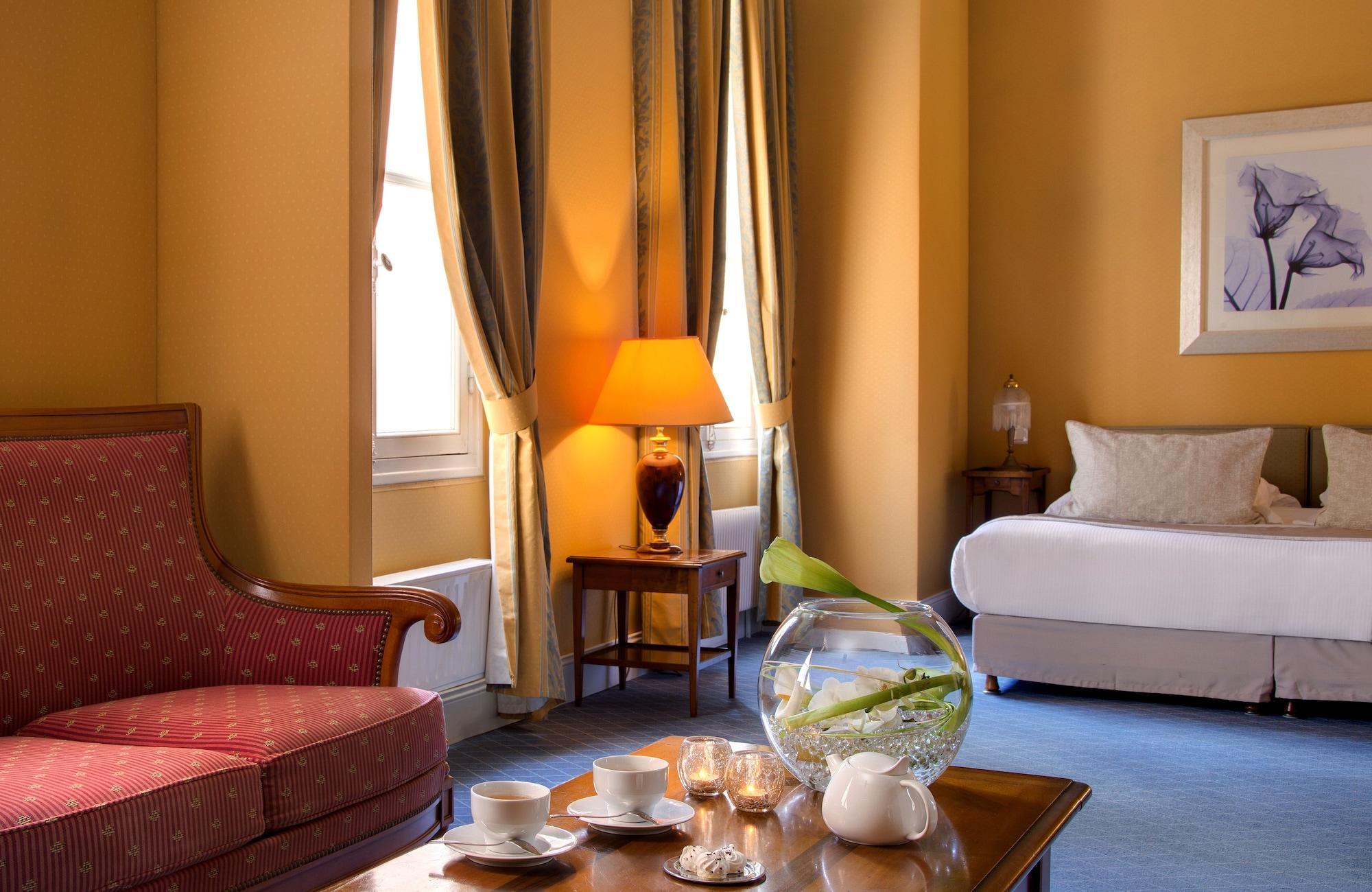 Domaine Et Golf De Vaugouard - La Maison Younan Fontenay-sur-Loing Экстерьер фото